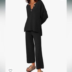 Lillusory Lounge Set Size Medium in Black